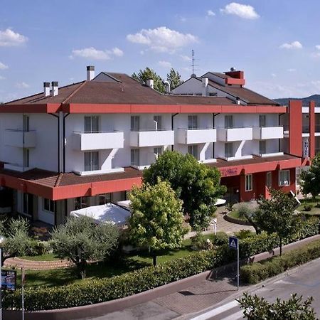 Hotel Lo Zodiaco Abano Terme Eksteriør billede