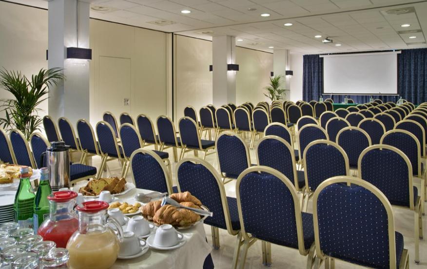 Hotel Lo Zodiaco Abano Terme Eksteriør billede